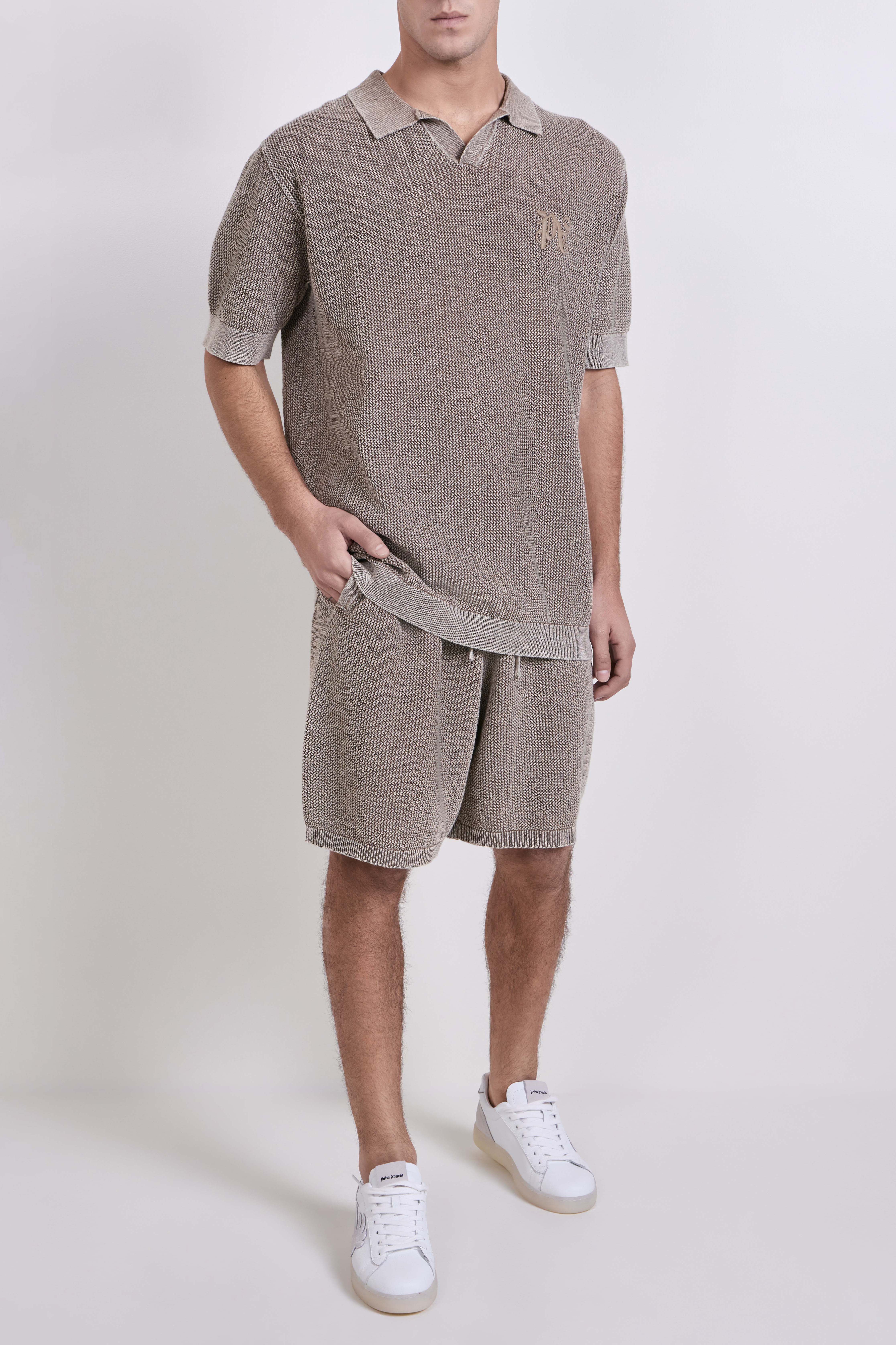 תמונת כל הלוק של סריג פולו